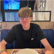 Soy un estudiante recién salido de bachillerato que me gustaría dar matemáticas a niños pequeños